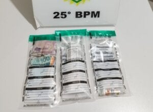Tirzepatida apreendida pela PM em Umuarama.