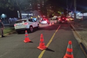 Blitz na avenida Paraná em Umuarama.