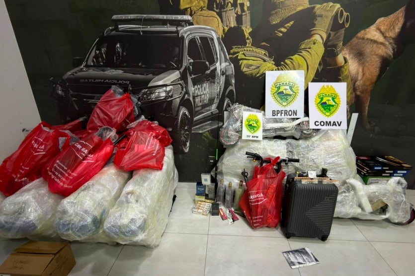 Mercadorias apreendidas em Umuarama.