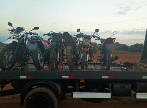 Motos apreendidas durante a Operação Dispersão, em Tuneiras do Oeste.