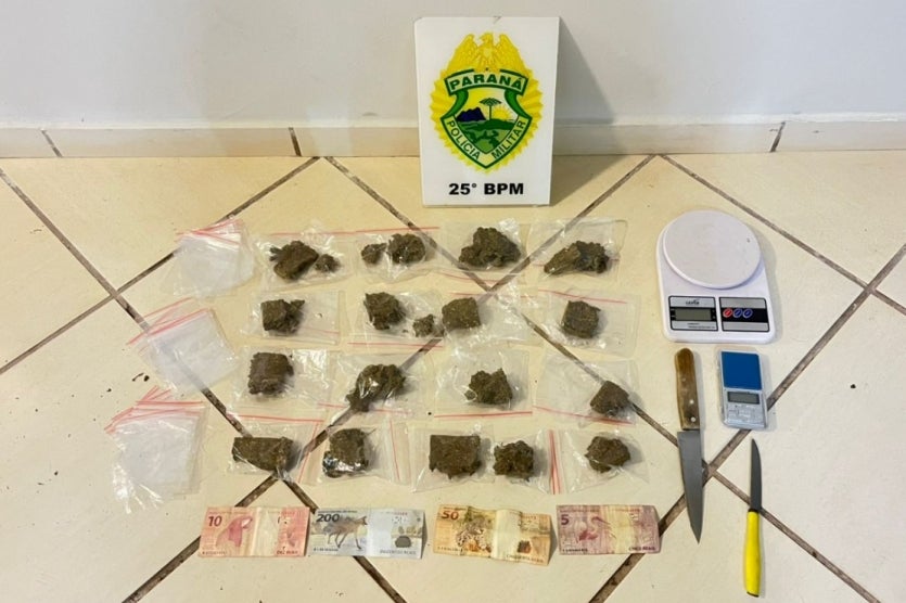 Maconha apreendida pela PM em Umuarama.