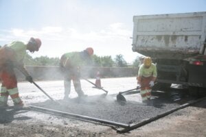 Obras na PR-323.