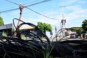 Recolhimento de fios em Umuarama.