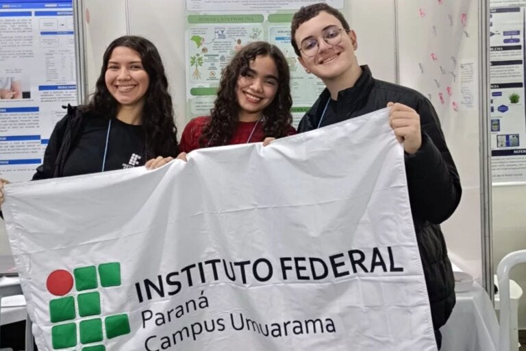 Pesquisa sobre ginseng do IFPR Umuarama ganha destaque nacional e abre caminho para Londres