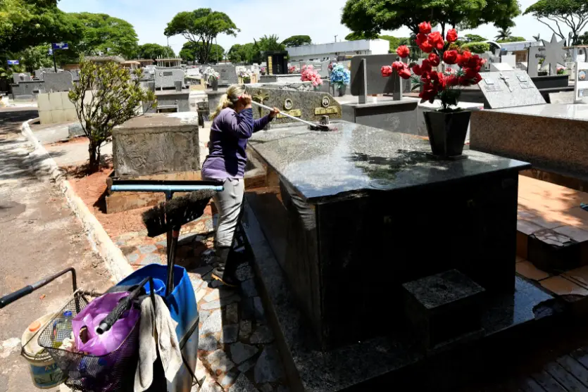 Acesf define prazos para obras e limpeza de túmulos antes do Dia de Finados em Umuarama