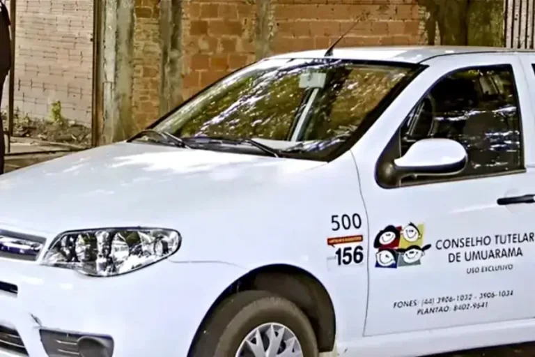 Denúncia: Conselho Tutelar e PM encontram garoto de 12 anos cuidando da prima de 8 para mãe trabalhar