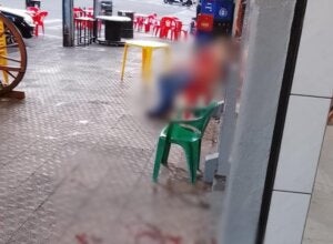 Durante discussão em bar, salva-vidas de rodeio esfaqueia palhaço em Icaraíma