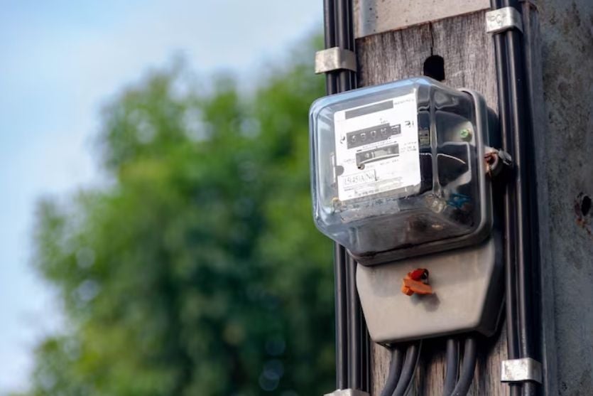 Eletricista é agredido durante corte de energia por falta de pagamento em Umuarama