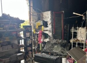 Incêndio causa grandes danos em comércio durante a madrugada em Francisco Alves