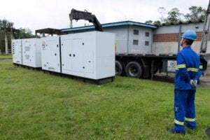 Gerador de energia utilizado para reestabelecer abastecimento de água em Umuarama.