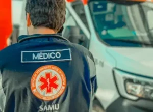 Homem fica ferido após agressão e é levado ao hospital com suspeita de traumatismo craniano