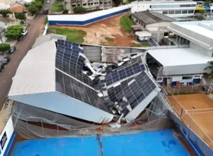 Vídeo: imagens de drone revelam destruição após morte em quadra de tênis em Umuarama