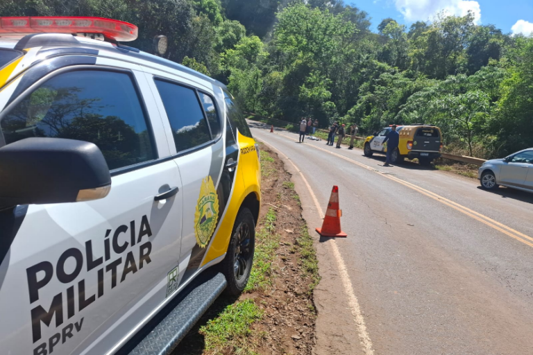 Motociclista de 18 anos morre após queda e atropelamento na PR-462, no Paraná