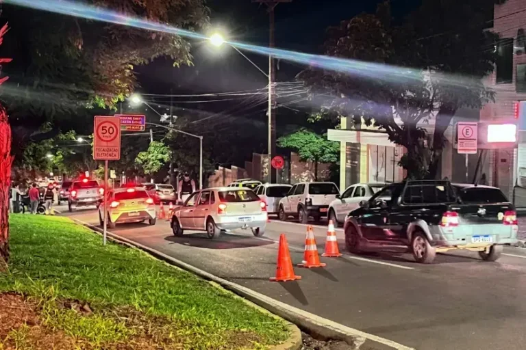 Operação Lei Seca aborda 90 motos e recolhe sete em Umuarama