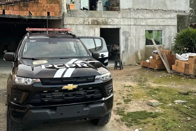Operação prende 15 pessoas suspeitas de furtos de caminhonetes no Paraná e em SC