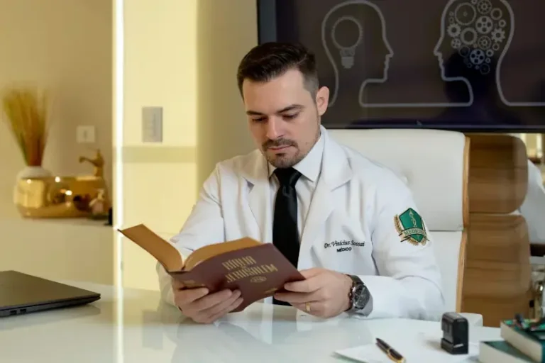 Palestra aborda a relação entre psiquiatria, espiritualidade e a reconstrução da sobriedade