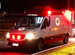 PM de Umuarama registra dois acidentes com motos na noite de sábado