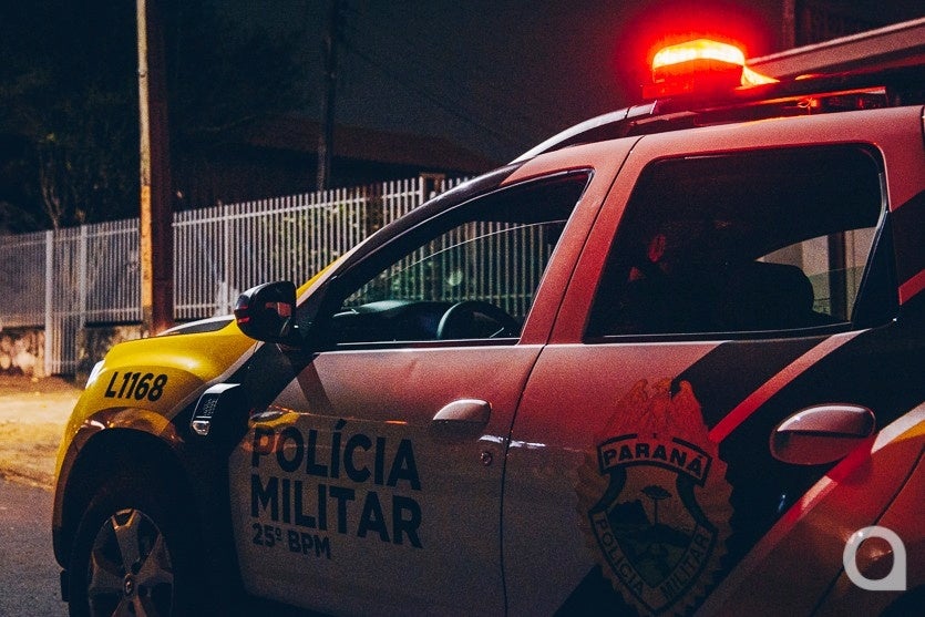 Em surto: PM prende homem que se recusava a entregar filho para mãe, no Parque Jabuticabeiras