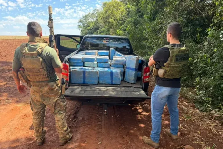 Polícia Federal e BPFron apreendem 626,5 kg de maconha em Guaíra