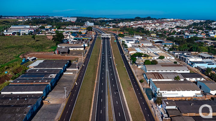 Vai pegar a estrada no feriado? PR-323 e BR-272 terão intervenções nesta sexta; confira