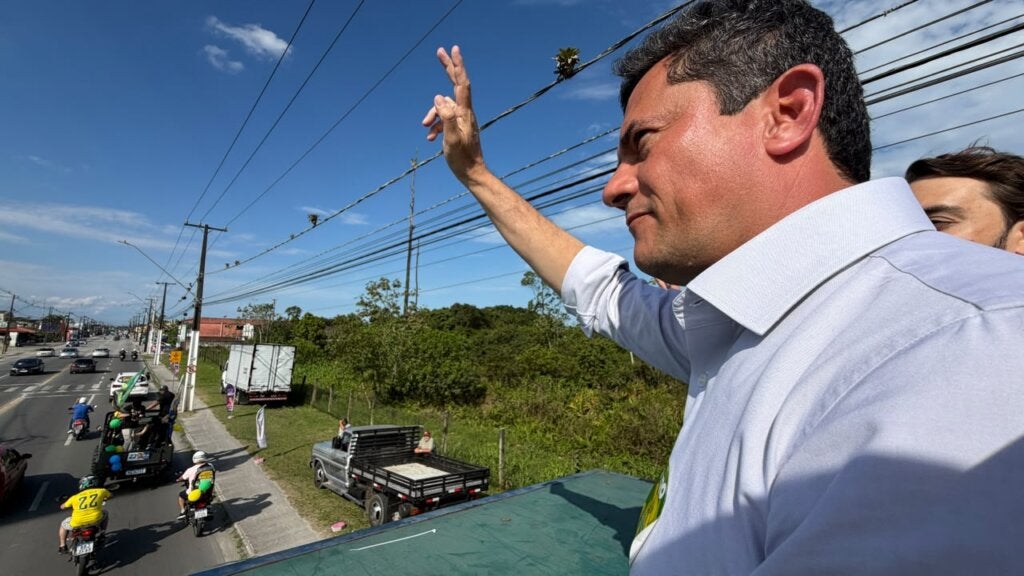 Moro nega acusação de agressão a ex-juíza e critica Sandro Alex por citar caso na campanha