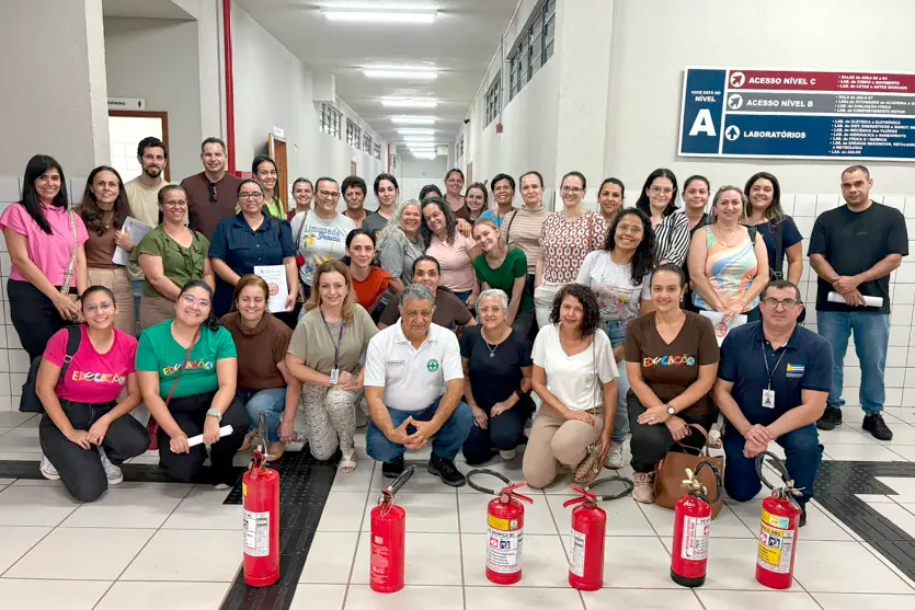 Servidores municipais recebem capacitação para atuar em emergências e prevenir incêndios