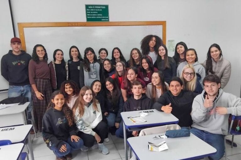 Delegacia da Mulher de Umuarama leva prevenção à violência para estudantes da UEM