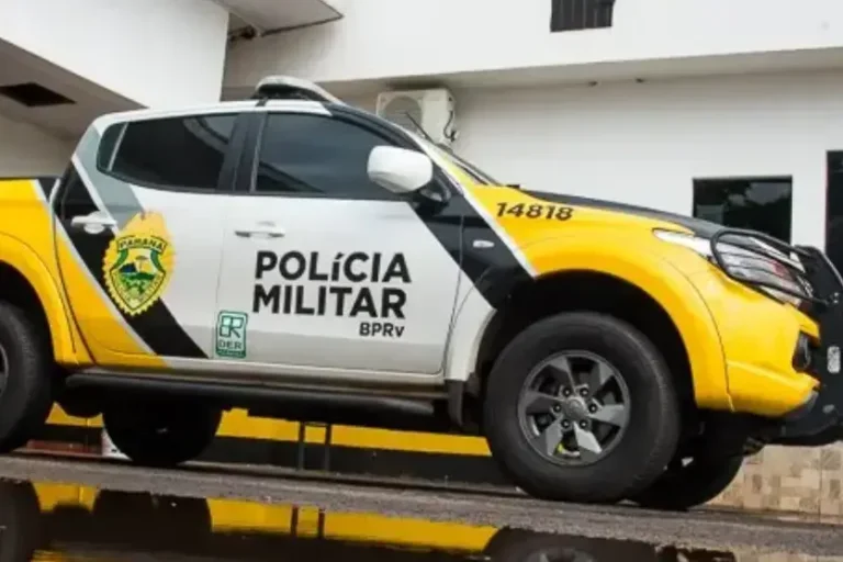 Van da Saúde de Perobal com três crianças se envolve em acidente na PR-323