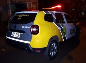 Viatura da PMPR.