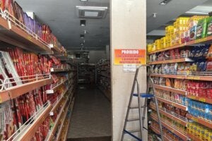 Loja sem energia em Umuarama.
