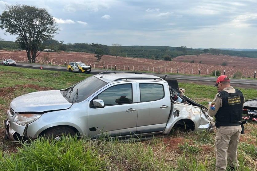 S10 que saiu da pista em Iporã.