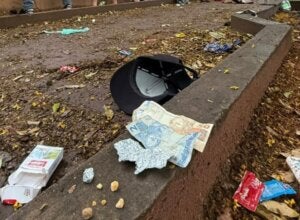 Crack apreendido após abordagem na Zona Armazém em Umuarama.