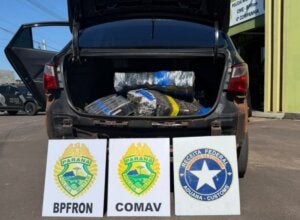 Droga apreendida após perseguição em Perobal.