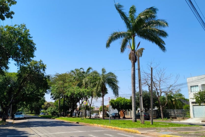 Foto do céu feita na avenida Apucarana para ilustrar a previsão do tempo em Umuarama.