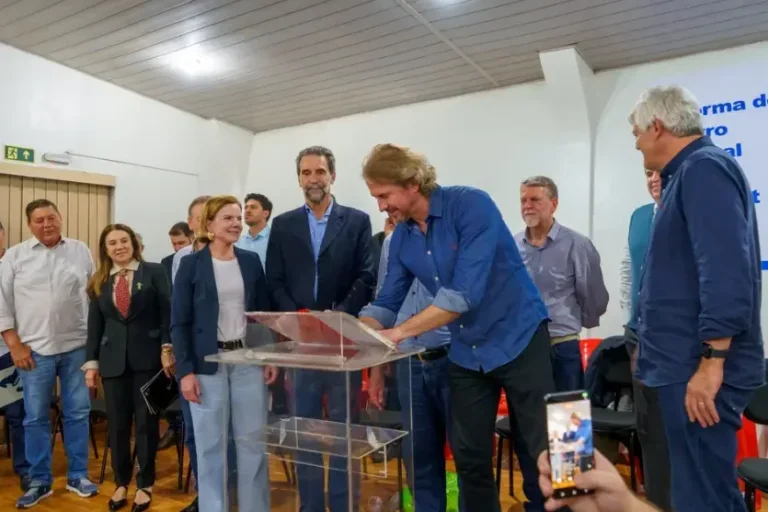 Zeca Dirceu articula recursos e Centro Cultural terá primeira grande reforma em 40 anos