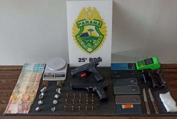 Homem é preso com pistola 9 mm, drogas e dinheiro falso em chácara de Umuarama