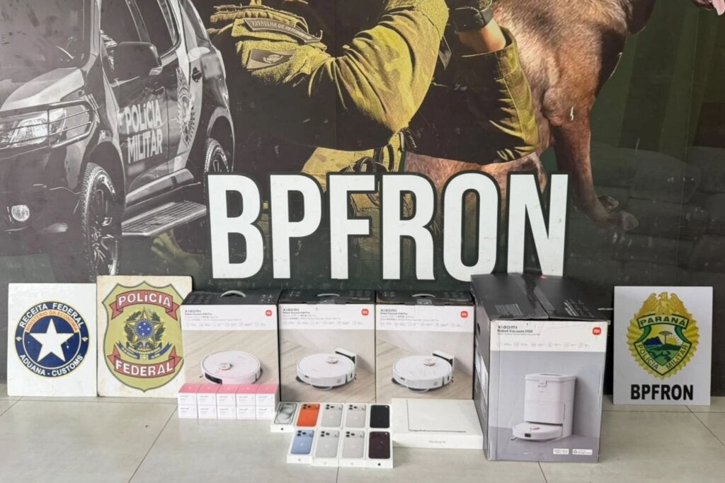 PF, BPFron e Receita Federal apreendem celulares e eletrônicos em Umuarama