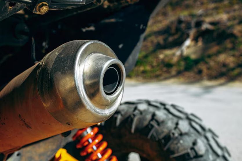 Dupla armada com faca ataca jovem por causa de barulho de moto em Umuarama