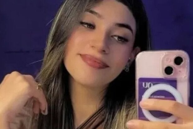 Jovem de 18 anos morre após moto cair sob caminhão de coleta de lixo no Paraná