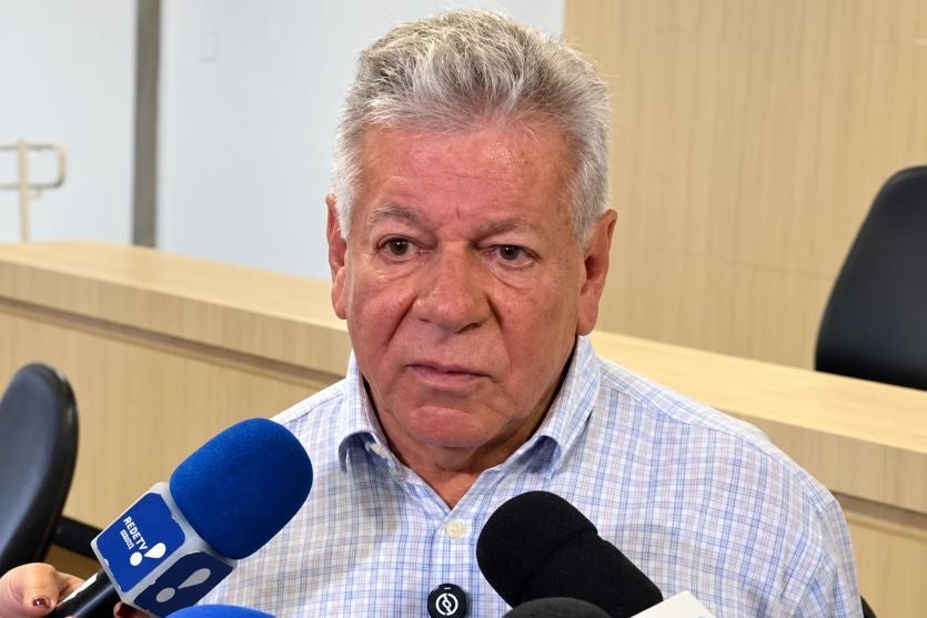 Scanavaca promete recapeamento asfáltico prioritário e revela ação do MPPR contra construtoras