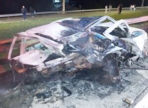 Motorista embriagado foge após causar acidente que deixou vítima carbonizada no PR; vídeo