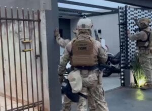 Fornecedor de drogas que comandava tráfico no Noroeste a partir de Londres é alvo de operação