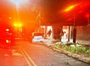 Homicídio em residência de Goioerê sendo atendido pela PM.