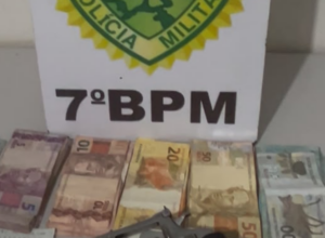 Abordagem policial termina com homem preso e revólver apreendido em Moreira Sales
