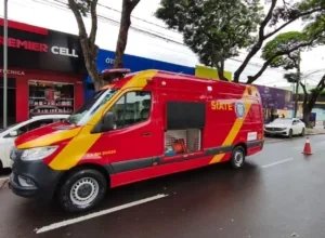 Colisão entre Jeep e Vectra deixa mulher ferida na Avenida Paraná, em Umuarama