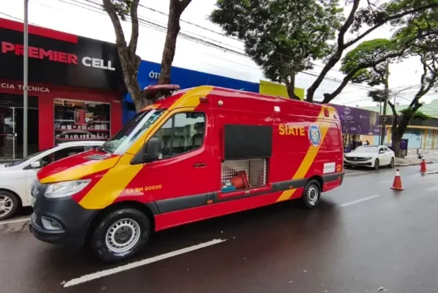 Colisão entre Jeep e Vectra deixa mulher ferida na Avenida Paraná, em Umuarama