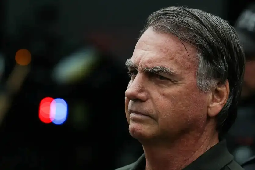PGR encaminha ao STF parecer favorável à retomada de visitas de Flávio Bolsonaro ao pai