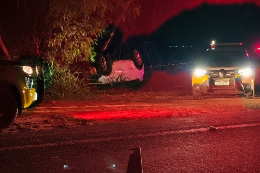 Capotamento de Kia Sportage deixa motorista morto na rodovia PR-550, informa a PRE