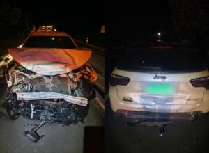 Corolla e Jeep Renegade danificados após colisão na PR-323.