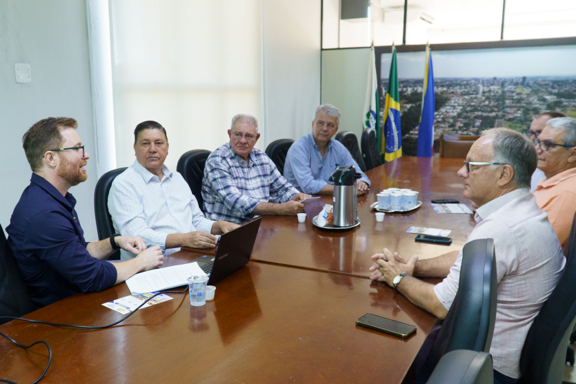 Reunião com representantes do IBGE, Sociedade Rural e Prefeitura de Umuarama.